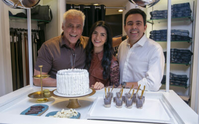 BLUE LORD comemora 11 anos em festa com ator Oscar Magrini